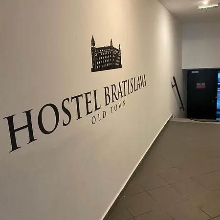Hostel Old Town Μπρατισλάβα