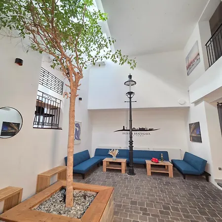 Hostel Old Town *